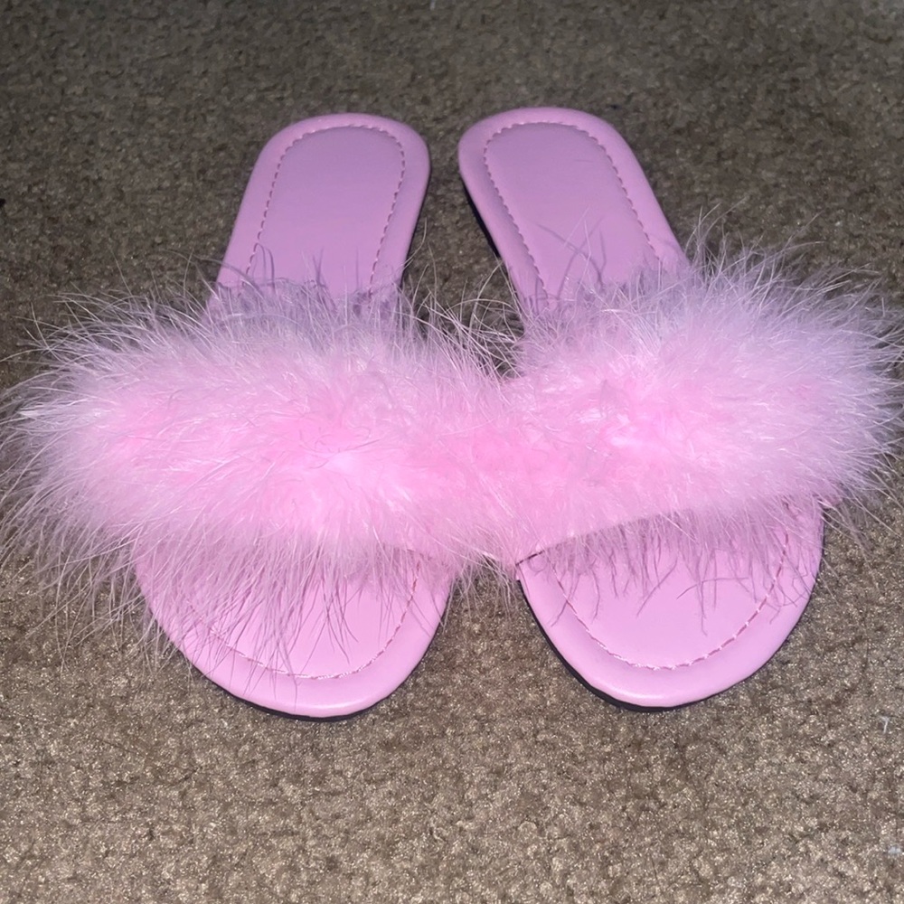 fuzzy pink slides size 9 women's